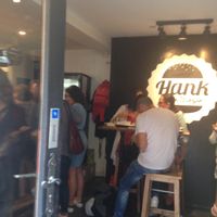 full house at Hank Cuisine Végétale - Archives in Paris