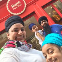 Us at Hanks at Hank Cuisine Végétale - Archives in Paris