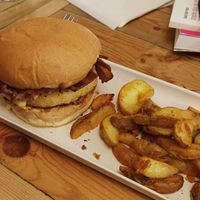 Burger montagnard   at Hank Cuisine Végétale - Archives in Paris