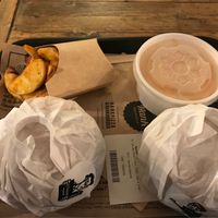 Burgers, coleslaw and wedges  at Hank Cuisine Végétale - Archives in Paris