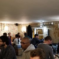 Upstairs eating area on Saturday night at Hank Cuisine Végétale - Archives in Paris