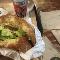 Burger with mustard at Hank Cuisine Végétale - Archives in Paris