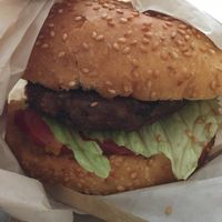 Burger 🍔  at Hank Cuisine Végétale - Archives in Paris