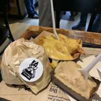 La Catcheuse with beyond meat at Hank Cuisine Végétale - Archives in Paris