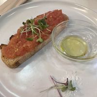 Tostada de tomate  at Let It Bloom in Valencia