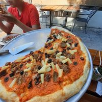 Really great tasting vegan pizza at Pizza Fino in Portland