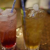 Raspberry lemonade cocktail & sunflower mocktail at Sunflower Thai Vegetarian Restaurant in Auckland