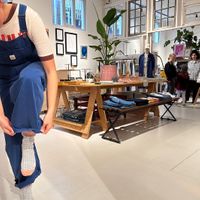 Innen  at TIESJURT in Haarlem