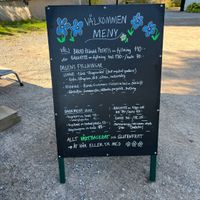   at Runda Gummans Glada Mat in Faerjestadenen