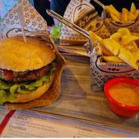 Heura burger 😍🌱 at La Barruca de Calderón in Santander