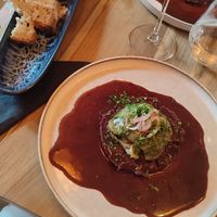 Chou farci aux lentilles et champignons, purée de cambar et sauce au vin rouge at laska in Saint Pierre