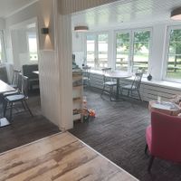 Einer der Sitzbereiche at Waldhuuske  in Rosengarten