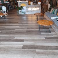 Huge place at Tapiocatea in Saugus