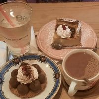  at Kitschinette in Charroux