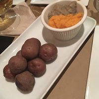 Patatas con mojo at Sesamo in Barcelona