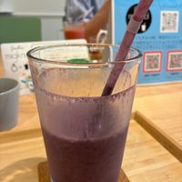 (Half full) amethyst smoothie without honey at salon migknot in Osaka