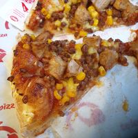 Pizza vegana barbacoa con proteina vegana at Telepizza in Tomelloso