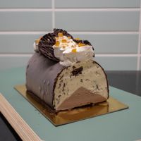 vegan kerststronk orangette-chocolade at Ice By Wolf in Herent