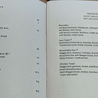 Menu (2025), V for vegan at Café Flor  in Zurich