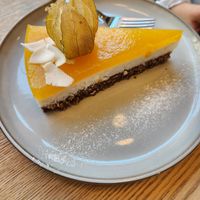 passion fruit-coconut cake at THE GREEN - Vegan Cakes in Nuremberg