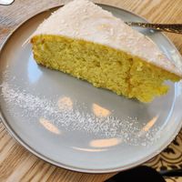 lemon cake at THE GREEN - Vegan Cakes in Nuremberg
