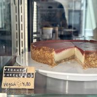 Vegan cheesecake  at THE GREEN - Vegan Cakes in Nuremberg