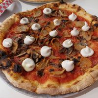 Vegan pizza with vegan salami at Kesito Pizzeria in Gran Canaria