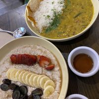 Vegan porridge and vegan Dahl bowl  at 1 Or 2 Café in Griffith