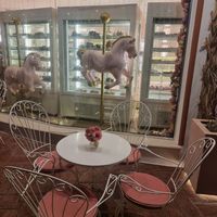 Decor at Repapis - Ζαχαροπλαστείο in Leros