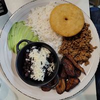 Pabellón criollo at Merendero 295 in Alicante