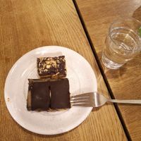 Chocolate caramel and raw chocolate peanut cake at Goodies Berlin - Globetrotter - Maybe closed in Berlin