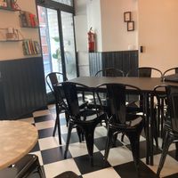  at UNFLTRD Coffee in Madrid