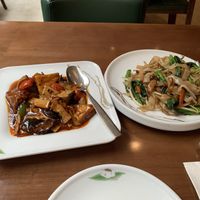 Tofu & mushrooms in special sauce + Ho fun noodles (both VE & GF)  at Tofu Vegan - Charlotte in London