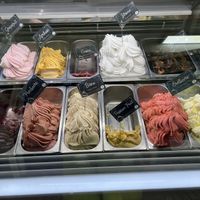 Große Auswahl veganer Eissorten   at Ital Eis Azzurra in Miltenberg