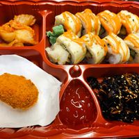 Super delicious Maki Set at Teng Bespoke Vegetarian Restaurant - 藤 in Central Singapore