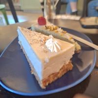 Raffaelo-Torte und Pistazien-Cheeze-Cake.....einfach himmlisch! 😀 at Miri‘s Café in Passau