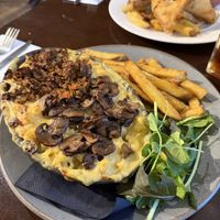 Mac & cheese with vegan haggis and garlic mushroom toppings  at Mono in Glasgow