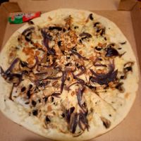 La truffata, vegane d'office 😋 at Ô Petits Pâtons in Toulouse