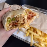  at Furahaa Express - Food Truck in Paris