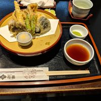 A la carte vegan tempura at Hanabishi in Koya