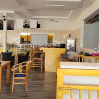 The restaurant at Warung Four 4D SENGGIGI LOMBOK in 