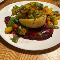 Ofenkartoffeln mit Rucolapesto & Gemüse  at Der Kleine Kartoffelsack in Mittenwald