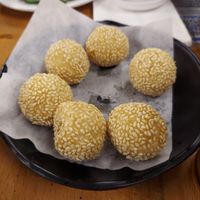 Vegan Sesame balls at One Bite Dumpling一口香饺子坊 in Santa Clarita