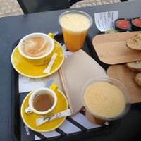 Café capuchino con leche de SOJA y café Espresso at Sánchez Bakery Cafe in Tomelloso