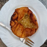 Vegan cinnamon bun at Migge's Danish Bakery in Flensburg
