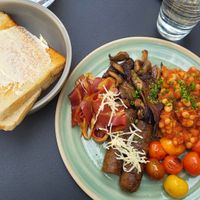 English breakfast at Bistro Deppat in Vienna