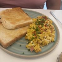 Rührei aus Negg mit Toastbrot
Schinken-Käse  at Bistro Deppat in Vienna