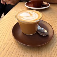 Cortado and flat white with oat milkk  at HOTTO Coffee Lab in Mallorca