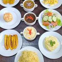 Esp: Con nuestros acompañantes puedes disfrutar platos deliciosos vegetarianos y veganos.

Eng: With our contours you will can enjoy of delicious veg and vegetarians dishes.
 at Delicateses Criollas in Recoleta