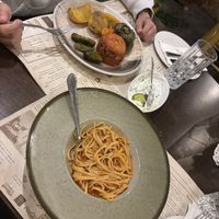 Das Tzatziki ist vegetarisch.  at Geitonia Malia - Cretan Creative Cuisine in Crete